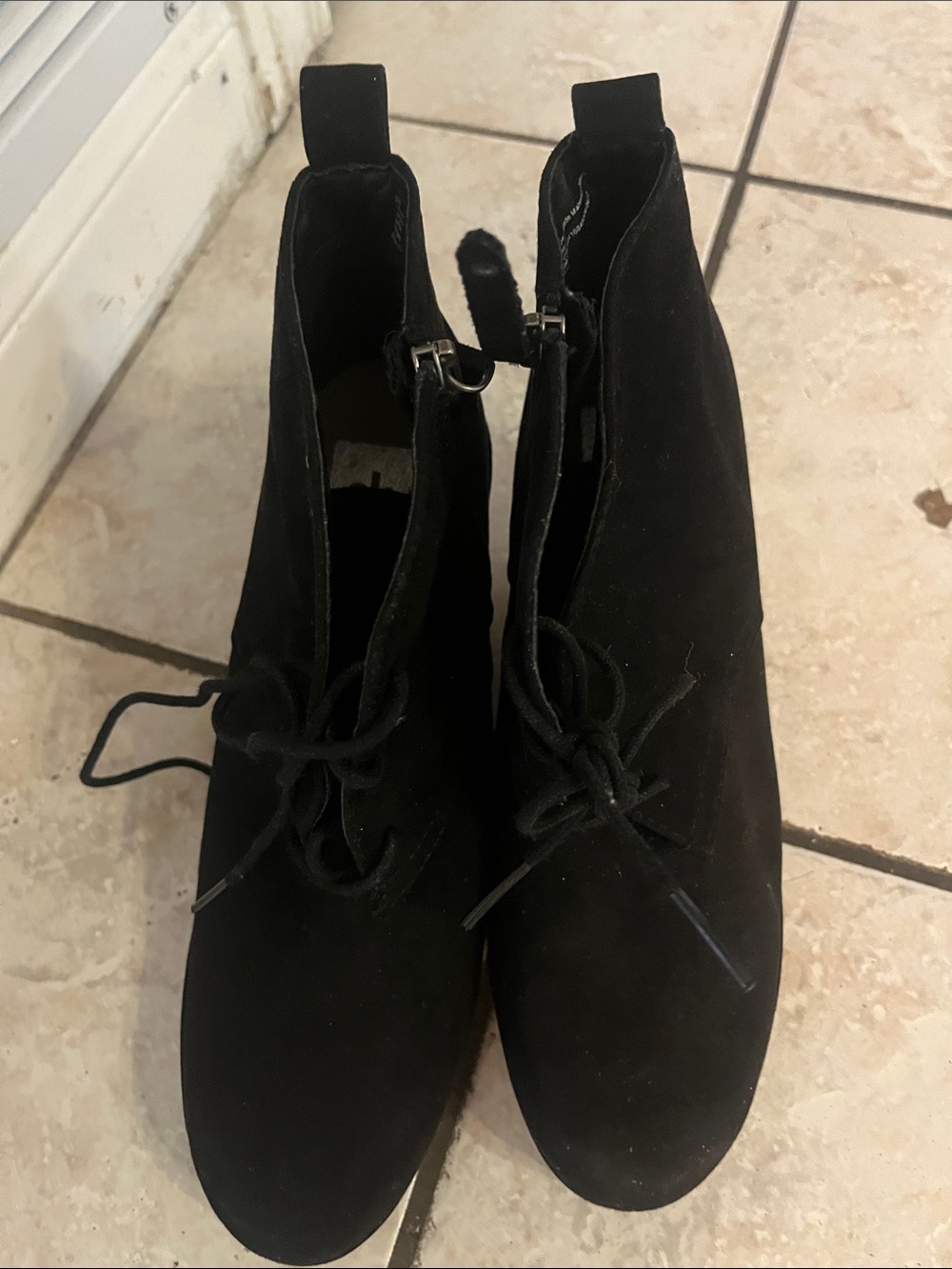 DV Black Lace-Up Suede Wedge Ankle Boots - Women 8W